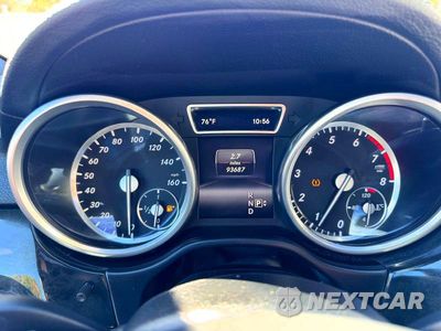 Zdjęcie 12 z 14 samochodu: 2015 MERCEDES-BENZ GL 550 4MATIC VIN:4JGDF7DE2FA544657 - miniatura
