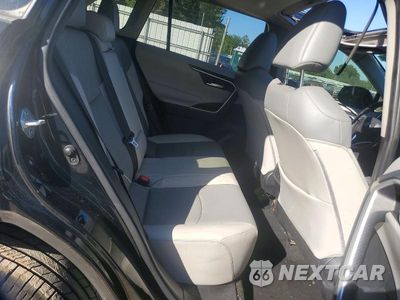 Zdjęcie 11 z 14 samochodu: 2020 TOYOTA RAV4 XLE PREMIUM VIN:JTMC1RFV0LD053165 - miniatura