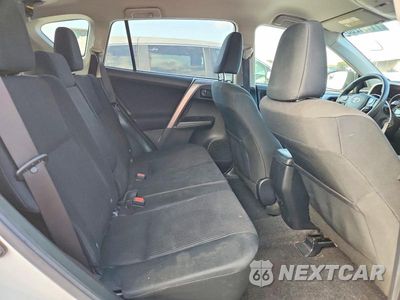 Zdjęcie 11 z 13 samochodu: 2016 TOYOTA RAV4 LE VIN:JTMZFREV0GJ063702 - miniatura