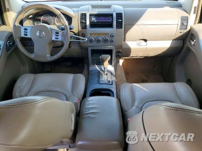 Zdjęcie 8 z 13 samochodu: 2006 NISSAN PATHFINDER S VIN:5N1AR18U76C682207 - miniatura