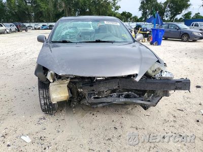 Piąte zdjęcie samochodu w środku: 2003 TOYOTA CAMRY LE VIN:4T1BE32K33U767215 - miniatura