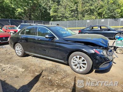 Czwarte zdjęcie samochodu z boku: 2018 MERCEDES-BENZ E 300 4MAT VIN:WDDZF4KB1JA458272 - miniatura