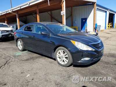 Czwarte zdjęcie samochodu z boku: 2012 HYUNDAI SONATA GLS VIN:5NPEB4AC4CH388390 - miniatura