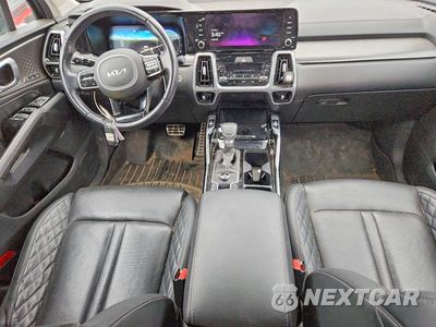 Zdjęcie 8 z 13 samochodu: 2023 KIA SORENTO SX PRESTIGE VIN:5XYRKDLF4PG204653 - miniatura
