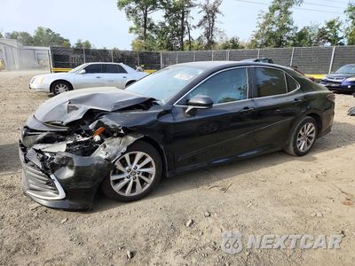 2021 TOYOTA CAMRY LE 4T1C11AK6MU440976 - główne zdjęcie licytacji z USA - miniatura