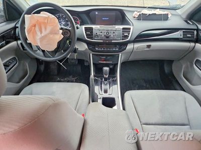 Zdjęcie 8 z 13 samochodu: 2017 HONDA ACCORD LX VIN:1HGCR2F39HA209633 - miniatura