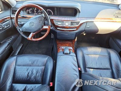 Zdjęcie 8 z 13 samochodu: 2013 MERCEDES-BENZ S 550 4MATIC VIN:WDDNG9EB7DA514689 - miniatura