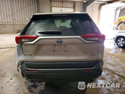 Zdjęcie 6 z 14 samochodu: 2021 TOYOTA RAV4 XLE VIN:2T3RWRFV0MW122372 - miniatura