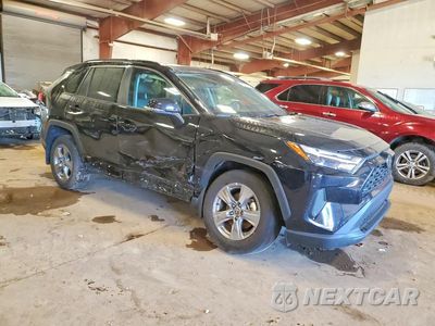 Czwarte zdjęcie samochodu z boku: 2025 TOYOTA RAV4 HYBRID XLE VIN:4T3RWRFV8SU170621 - miniatura