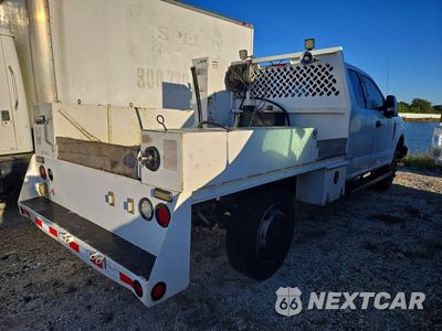 Trzecie zdjęcie samochodu z tyłu: 2017 FORD F350 SUPER DUTY VIN:1FD7X3B61HEC56672 - miniatura