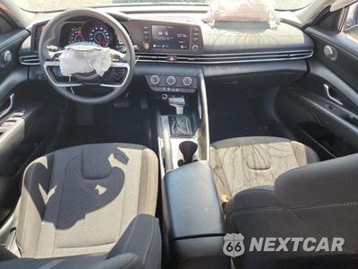 Zdjęcie 8 z 13 samochodu: 2022 HYUNDAI ELANTRA SE VIN:KMHLL4AG8NU325028 - miniatura
