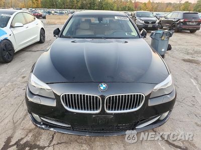 Piąte zdjęcie samochodu w środku: 2013 BMW 528 XI VIN:WBAXH5C57DD115542 - miniatura