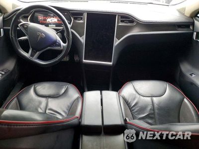 Zdjęcie 8 z 13 samochodu: 2013 TESLA MODEL S VIN:5YJSA1DP3DFP22430 - miniatura