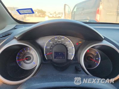 Zdjęcie 9 z 12 samochodu: 2011 HONDA FIT SPORT VIN:JHMGE8H55BC024499 - miniatura