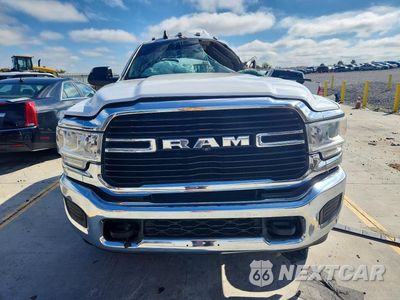 Piąte zdjęcie samochodu w środku: 2020 RAM 3500 TRADESMAN VIN:3C63RRGL4LG292251 - miniatura
