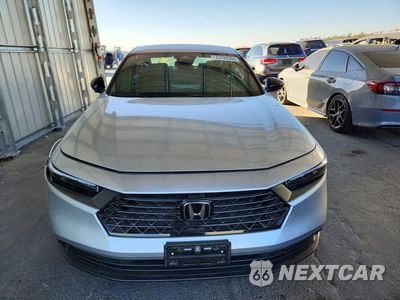 Piąte zdjęcie samochodu w środku: 2025 HONDA ACCORD HYBRID SPORT VIN:1HGCY2F56SA075563 - miniatura