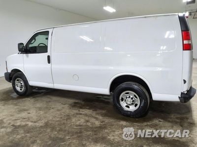 Drugie zdjęcie samochodu z przodu: 2016 CHEVROLET EXPRESS G2500 VIN:1GCWGAFF0G1331981 - miniatura