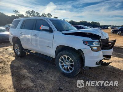 Czwarte zdjęcie samochodu z boku: 2017 CHEVROLET TAHOE K1500 LT VIN:1GNSKBKC7HR360614 - miniatura