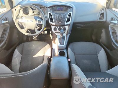 Zdjęcie 8 z 12 samochodu: 2013 FORD FOCUS SE VIN:1FADP3F27DL295535 - miniatura