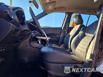 Zdjęcie 7 z 13 samochodu: 2019 NISSAN KICKS SR VIN:3N1CP5CU9KL512529 - miniatura