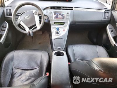 Zdjęcie 8 z 12 samochodu: 2014 TOYOTA PRIUS PLUG-IN HYBRID VIN:JTDKN3DP6E3062835 - miniatura