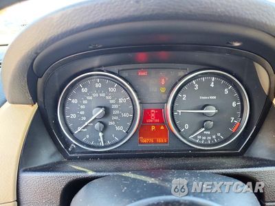 Zdjęcie 9 z 12 samochodu: 2014 BMW X1 XDRIVE28I VIN:WBAVL1C51EVR94157 - miniatura