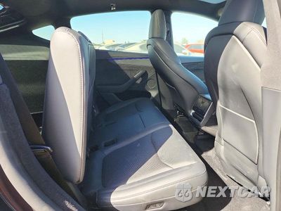 Zdjęcie 10 z 12 samochodu: 2026 TESLA MODEL Y VIN:7SAYGDED5TF613595 - miniatura