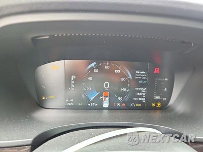 Zdjęcie 9 z 12 samochodu: 2018 VOLVO S90 T5 MOMENTUM VIN:LVY982AK1JP004474 - miniatura