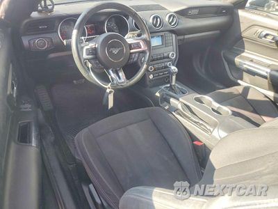 Zdjęcie 8 z 12 samochodu: 2020 FORD MUSTANG VIN:1FA6P8TH6L5189126 - miniatura