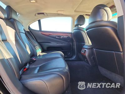 Zdjęcie 10 z 13 samochodu: 2008 LEXUS LS 600HL VIN:JTHDU46F485008267 - miniatura
