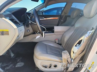 Zdjęcie 7 z 13 samochodu: 2017 GENESIS G80 3.8 VIN:KMHGN4JE3HU178406 - miniatura