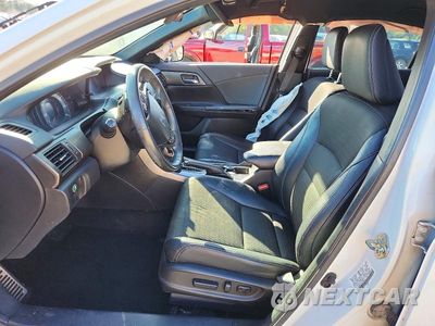 Zdjęcie 7 z 12 samochodu: 2017 HONDA ACCORD SPORT VIN:1HGCR2F59HA160838 - miniatura