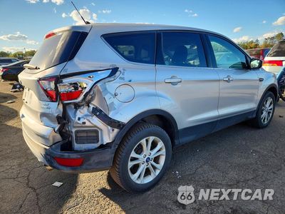 Trzecie zdjęcie samochodu z tyłu: 2019 FORD ESCAPE SE VIN:1FMCU9GD5KUA09363 - miniatura