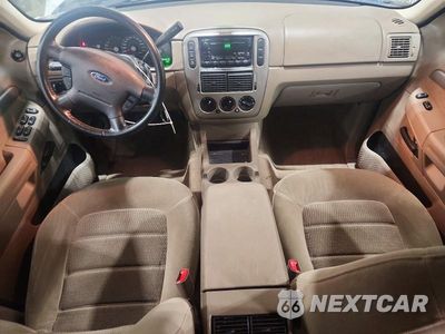 Zdjęcie 8 z 13 samochodu: 2003 FORD EXPLORER XLT VIN:1FMZU73K73ZB26207 - miniatura