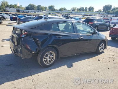 Trzecie zdjęcie samochodu z tyłu: 2018 TOYOTA PRIUS FOUR VIN:JTDKARFU2J3546559 - miniatura
