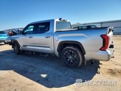 Drugie zdjęcie samochodu z przodu: 2023 TOYOTA TUNDRA PLATINUM HV VIN:5TFNC5DB3PX039656 - miniatura