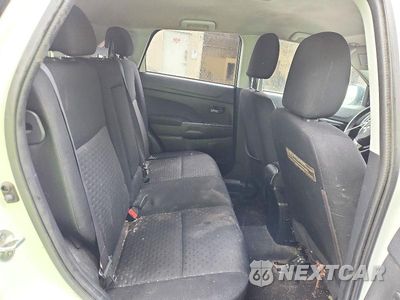 Zdjęcie 11 z 13 samochodu: 2012 MITSUBISHI OUTLANDER SPORT SE VIN:JA4AR4AU5CZ006650 - miniatura