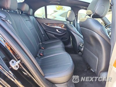 Zdjęcie 10 z 12 samochodu: 2019 MERCEDES-BENZ E 300 VIN:WDDZF4JB9KA521606 - miniatura