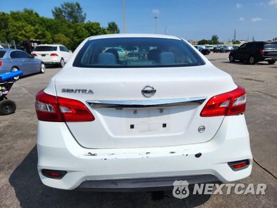 Zdjęcie 6 z 12 samochodu: 2018 NISSAN SENTRA S VIN:3N1AB7AP5JY332450 - miniatura