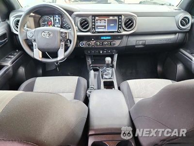 Zdjęcie 8 z 13 samochodu: 2022 TOYOTA TACOMA TRD OFF-ROAD VIN:3TMDZ5BN2NM129410 - miniatura