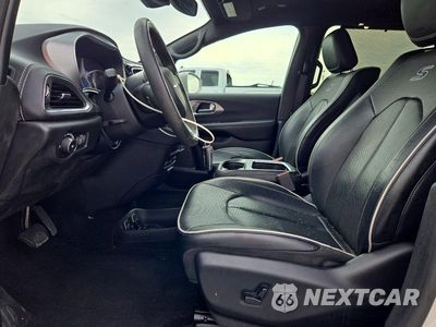 Zdjęcie 7 z 13 samochodu: 2019 CHRYSLER PACIFICA LIMITED VIN:2C4RC1GG6KR715560 - miniatura