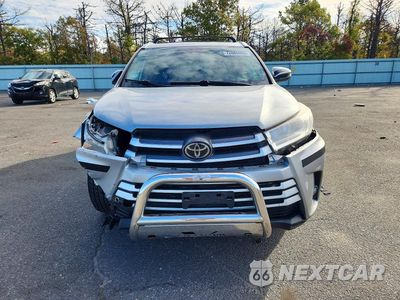 Piąte zdjęcie samochodu w środku: 2018 TOYOTA HIGHLANDER XLE VIN:5TDJZRFH7JS552038 - miniatura