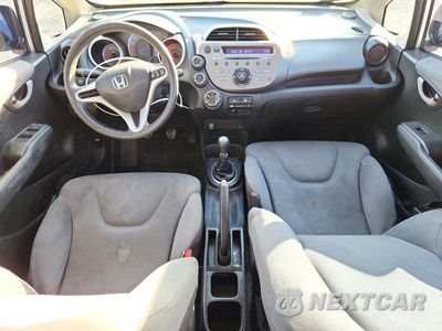 Zdjęcie 8 z 12 samochodu: 2013 HONDA FIT VIN:JHMGE8G38DC054342 - miniatura