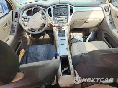 Zdjęcie 8 z 14 samochodu: 2004 TOYOTA HIGHLANDER BASE VIN:JTEDP21A640021808 - miniatura