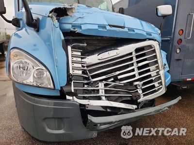 Zdjęcie 14 z 14 samochodu: 2016 FREIGHTLINER CASCADIA 125 SEMI TRUCK VIN:1FUJGLD55GLHA4203 - miniatura