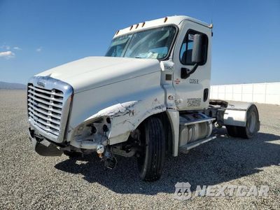 2016 FREIGHTLINER CASCADIA 3AKBGDDVXGSHD6210 - główne zdjęcie licytacji z USA - miniatura