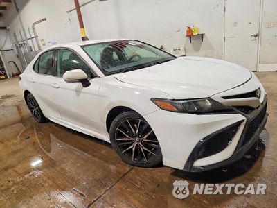 Czwarte zdjęcie samochodu z boku: 2022 TOYOTA CAMRY SE VIN:4T1G11AK8NU628899 - miniatura