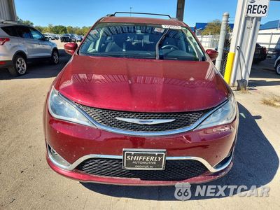 Piąte zdjęcie samochodu w środku: 2019 CHRYSLER PACIFICA TOURING PLUS VIN:2C4RC1FG7KR709011 - miniatura