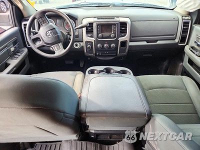 Zdjęcie 8 z 13 samochodu: 2014 RAM 2500 SLT VIN:3C6TR5DT8EG301971 - miniatura