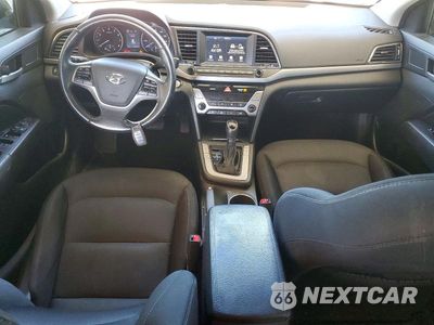 Zdjęcie 8 z 12 samochodu: 2017 HYUNDAI ELANTRA VALUE EDITION VIN:5NPD84LF8HH153063 - miniatura